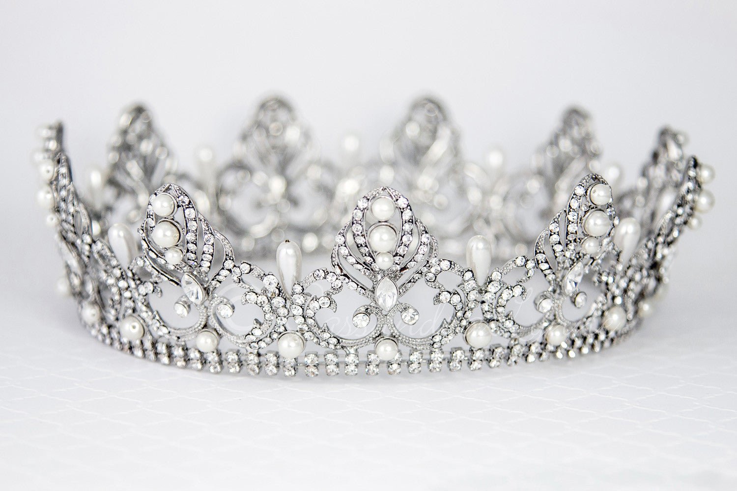Full Circle Wedding Crown with Teardrop Pearls