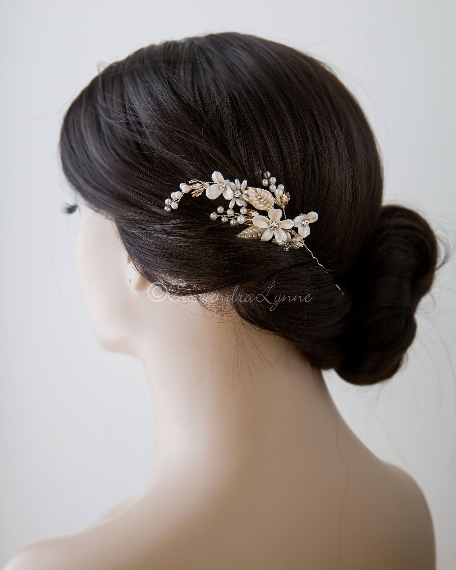 Light Gold Oat Pearl and Porcelain Bridal Hair Pin - Cassandra Lynne