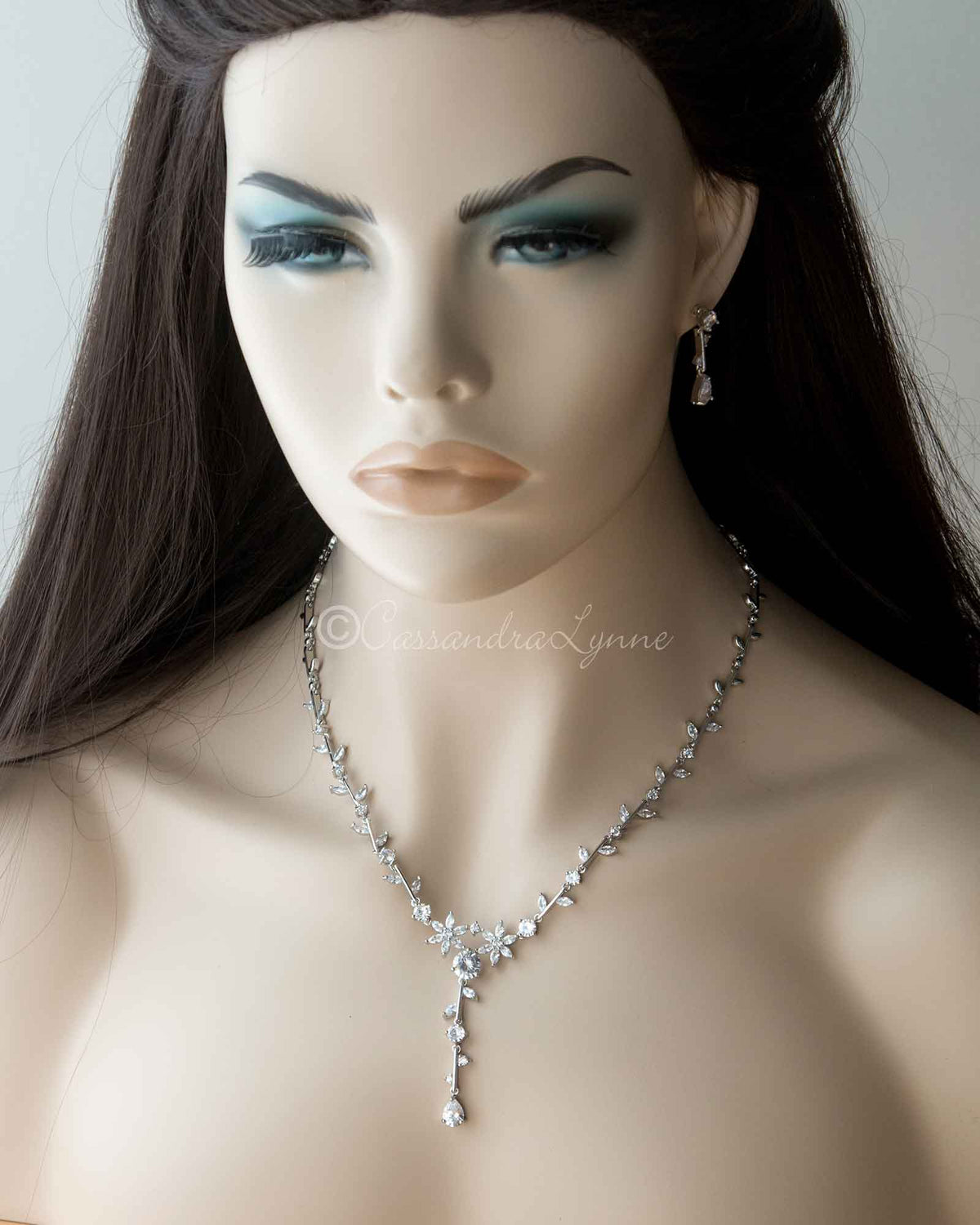 Minimalist Flowers Wedding Necklace Set - Necklace Set - Cassandra Lynne