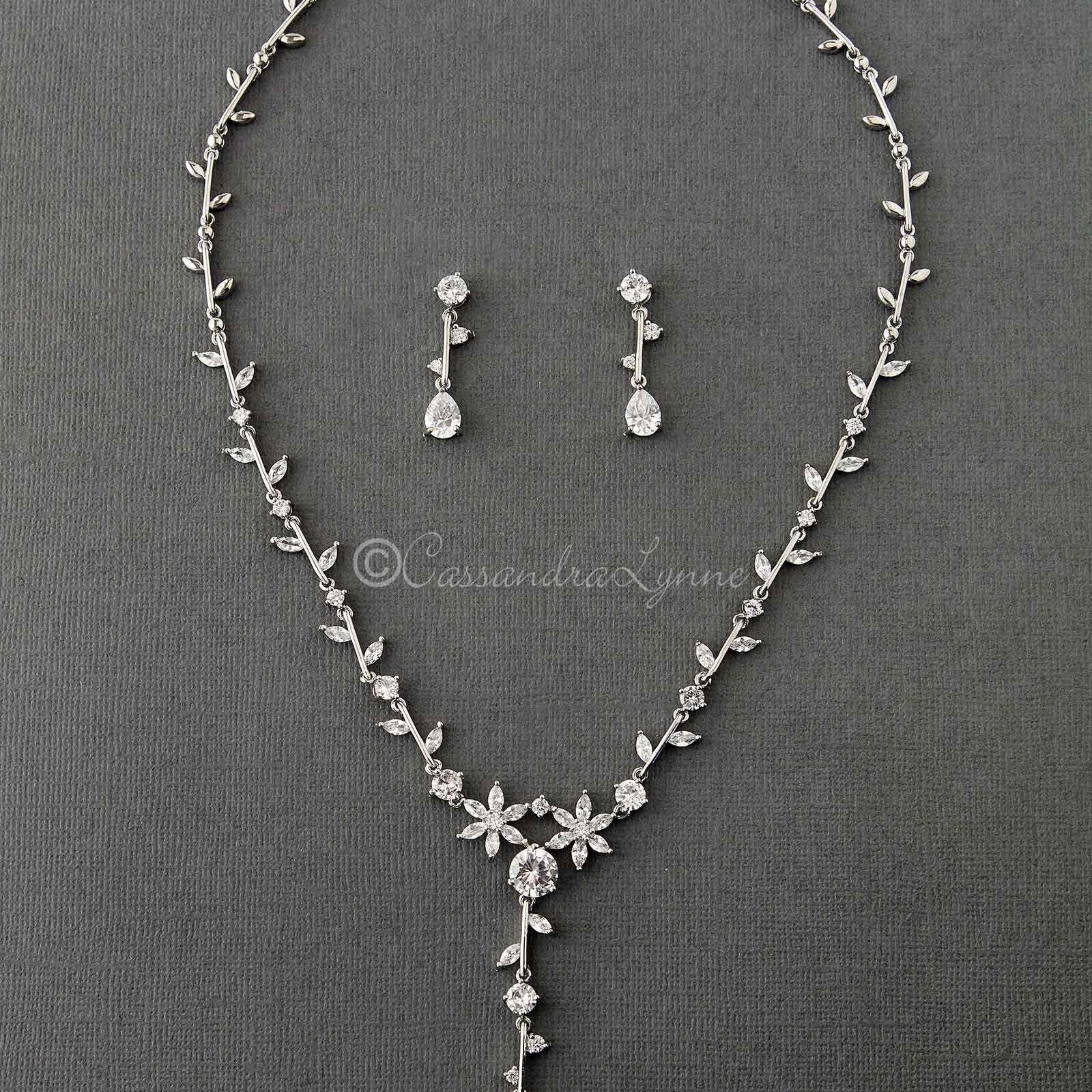 Minimalist Flowers Wedding Necklace Set - Necklace Set - Cassandra Lynne