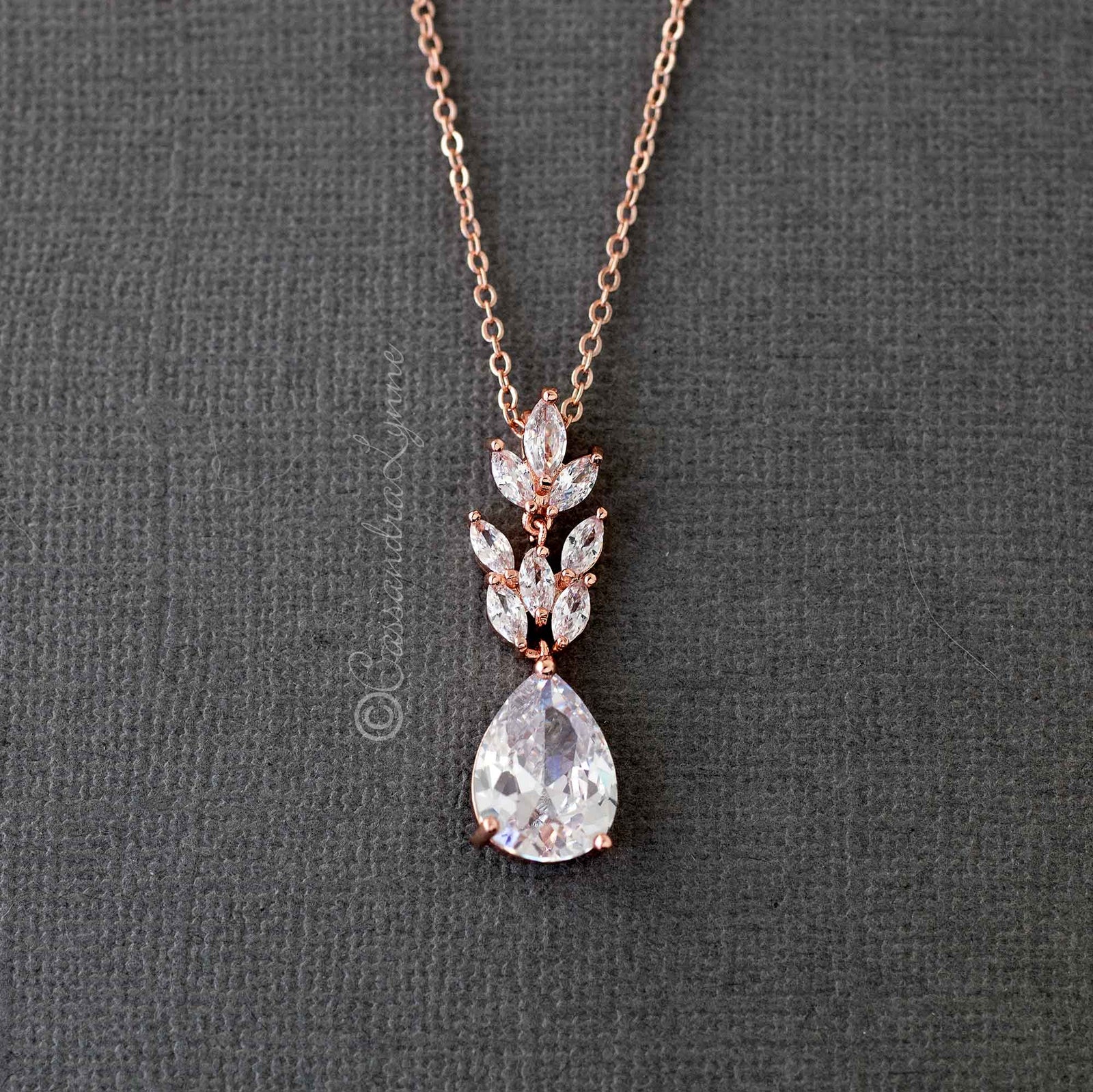 clane water drop necklaceアクセサリー