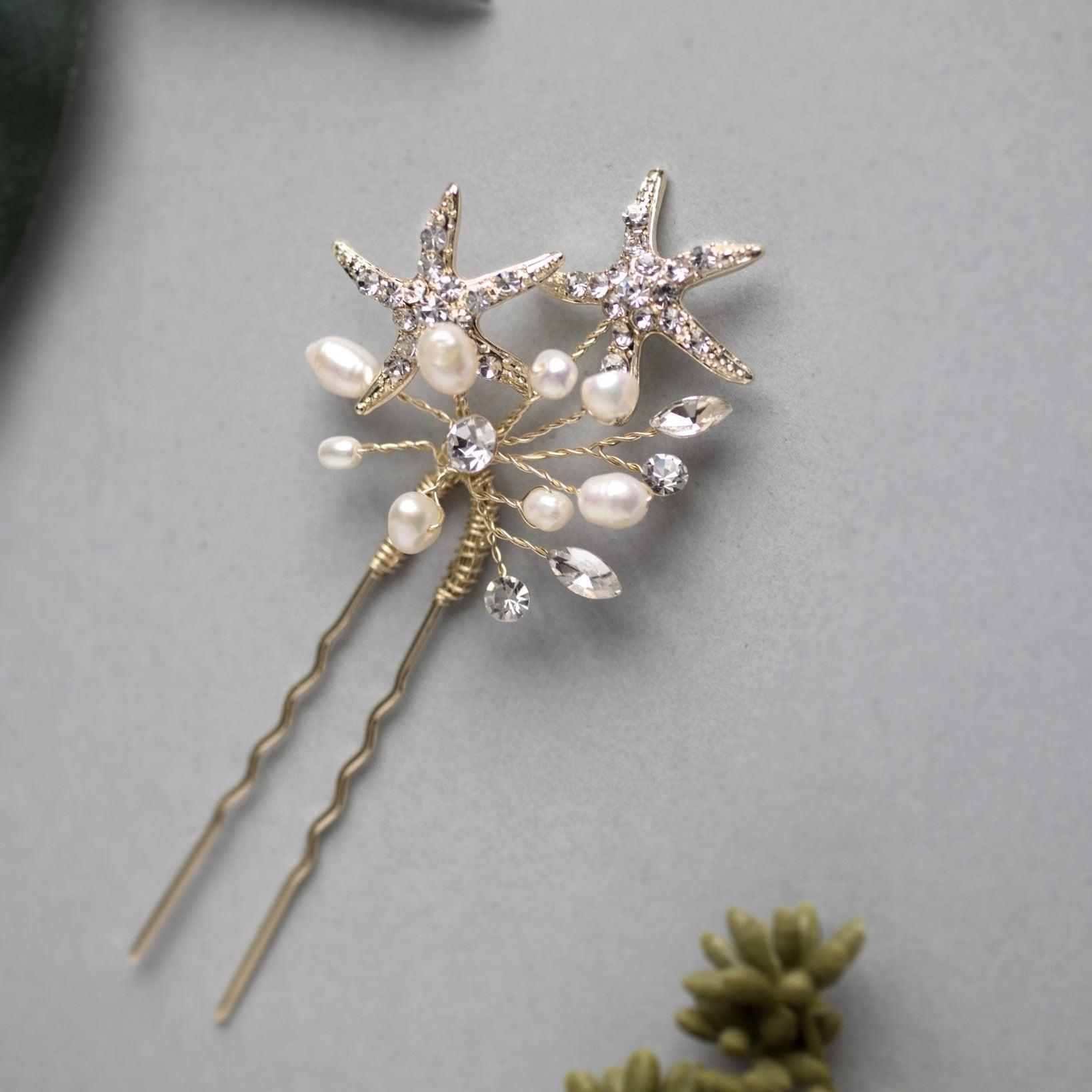 Starfish Hair Pin with Pearls in Light Gold - Hair Pins - Cassandra Lynne