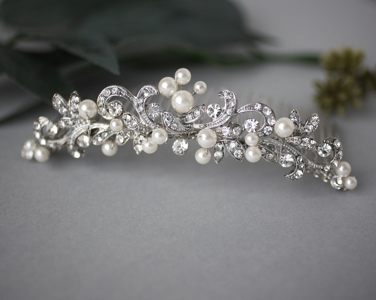 Elegant Silver Floral Hair Comb Tiara with crystals and Faux pearls. S2ea018ec47ad41afb46736321e0c8  main image 2
