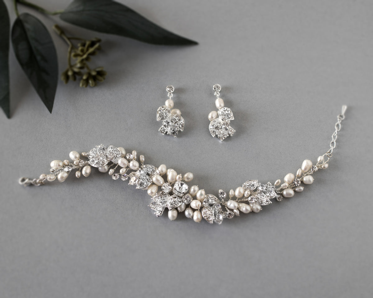 Freshwater Pearl and Crystal Bracelet and Earrings - Cassandra Lynne